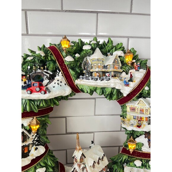 Thomas Kinkade Illuminated "Christmas Village" Wreath - Picture 4 of 12